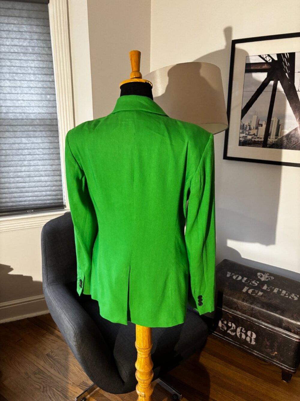 FRAME The Femme Oversized Linen Blazer - Peridot Green (Size 6) - Picture 8 of 12